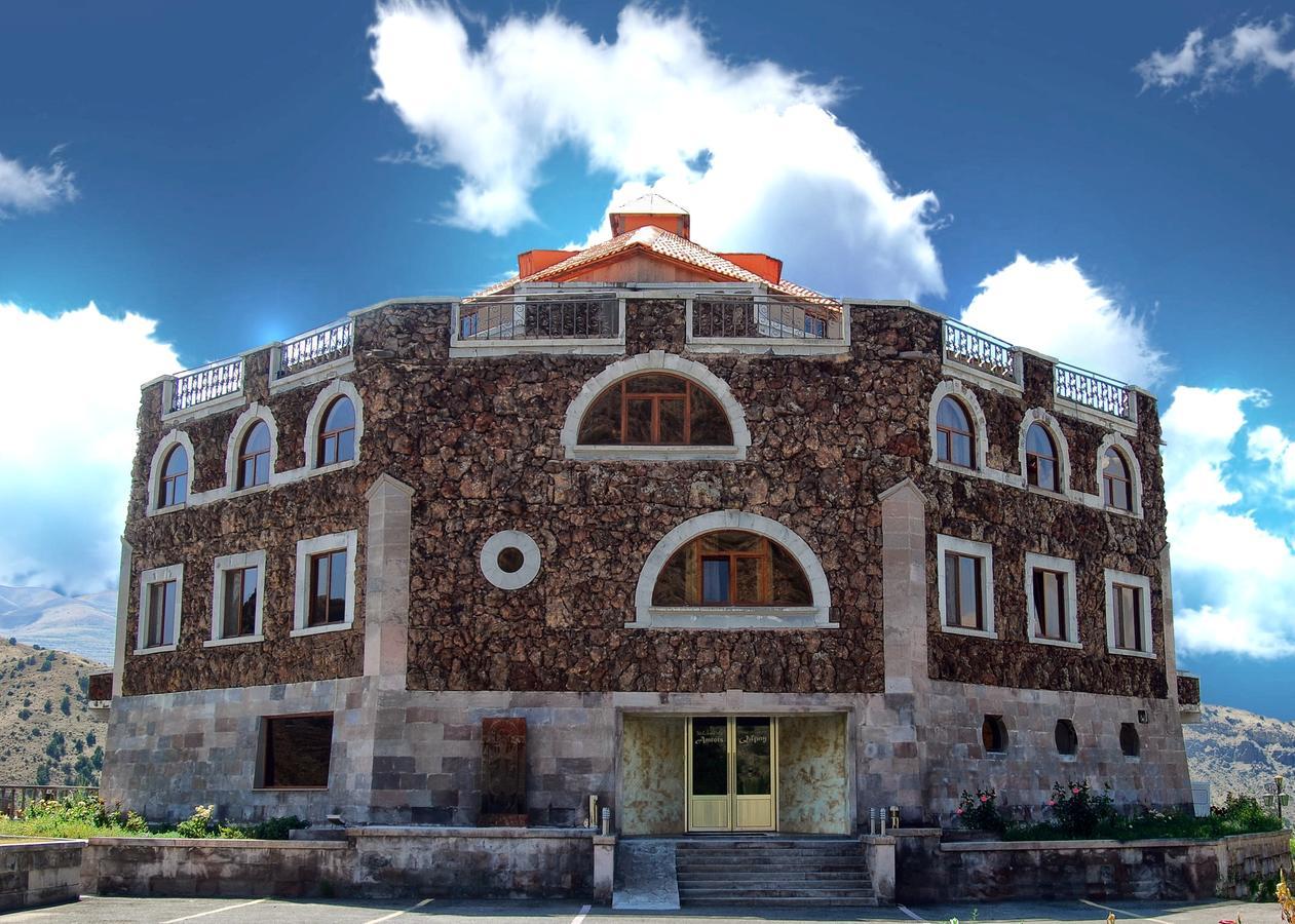 Amrots Hotel Vaykʼ Exterior foto